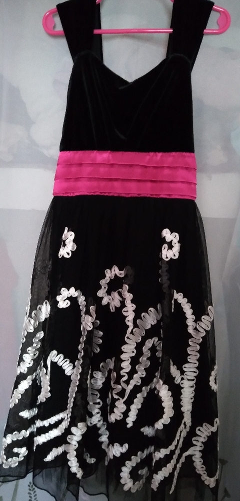Formal Girls dress Black pink and white